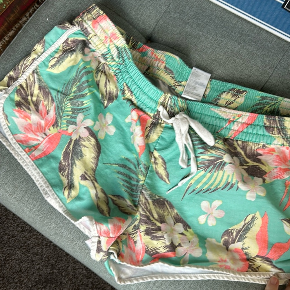 Billabong swim shorts medium